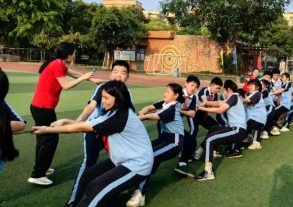 助力孩子们突破听力障碍掌握流畅的言语表达自信地迈向社会 助力孩子们突破听力障碍掌握流畅的言语表达自信地迈向社会