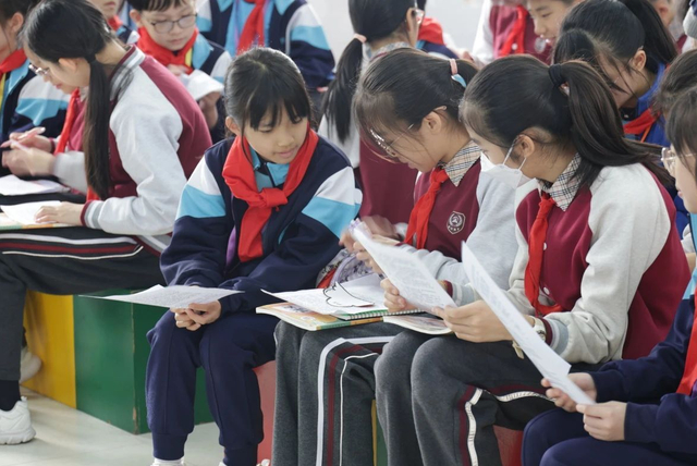 高中校园与等地校园缔结为姊妹校实现了根底教育全学段掩盖 高中校园与等地校园缔结为姊妹校实现了根底教育全学段掩盖